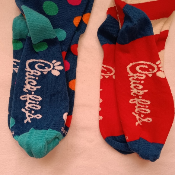 🆕Chic-Fil-A Socks Unisex Women's 8-11 ---2 Pairs - Picture 3 of 12